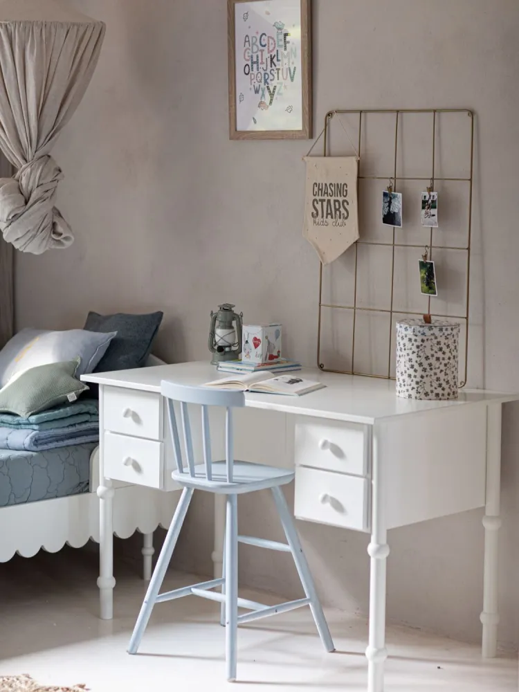 biurko dla dziewczynki