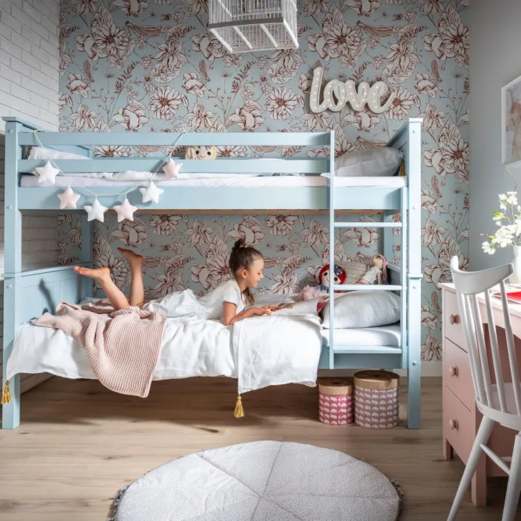 łóżko piętrowe dla dziewczynki