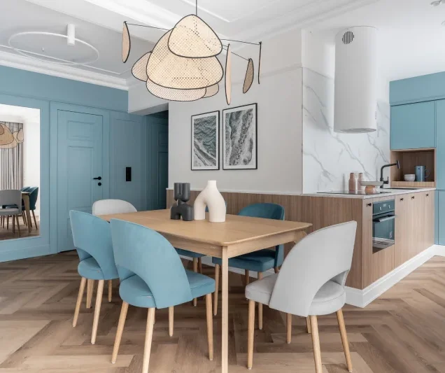 salon-z-niebieska-sciana-sopot-projekt-sokolowska
